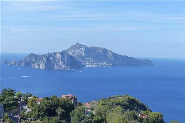 Utsikt mot Capri