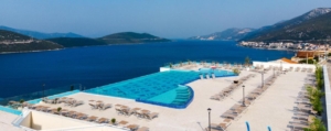 Sol och bad i Neum i Bosnien och Hercegovina med Singelresor. Grand hotel Neum