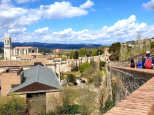Fira midsommar i Spanien med vår guide Carmen och Singelresor