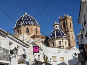 Möt våren i Costa Blanca med Singelresor